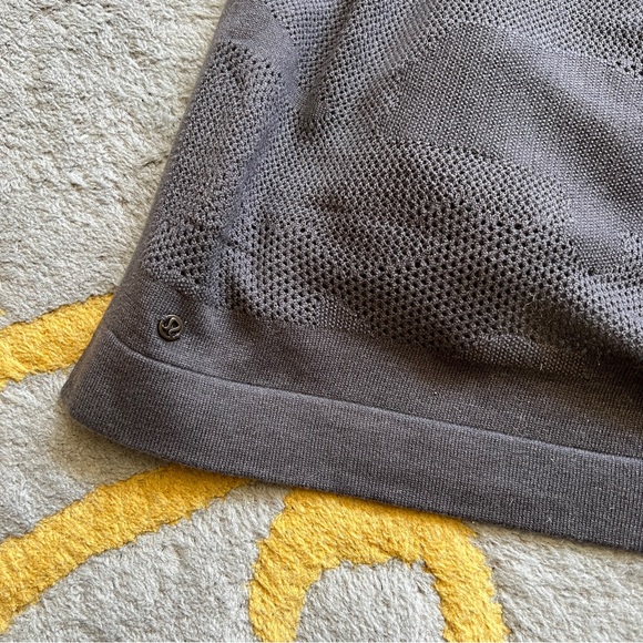 Lululemon find your light wrap TOP - Picture 4 of 5